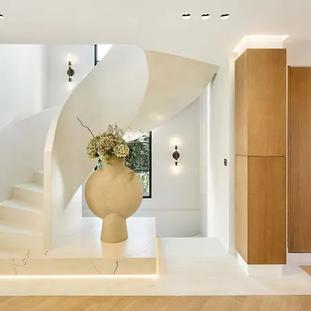 Provence Coming Soon Villa *